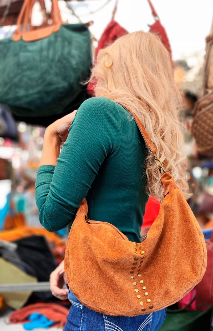 Bolso Milenka. Bolso de serraje con tacchuelas - Imagen 4