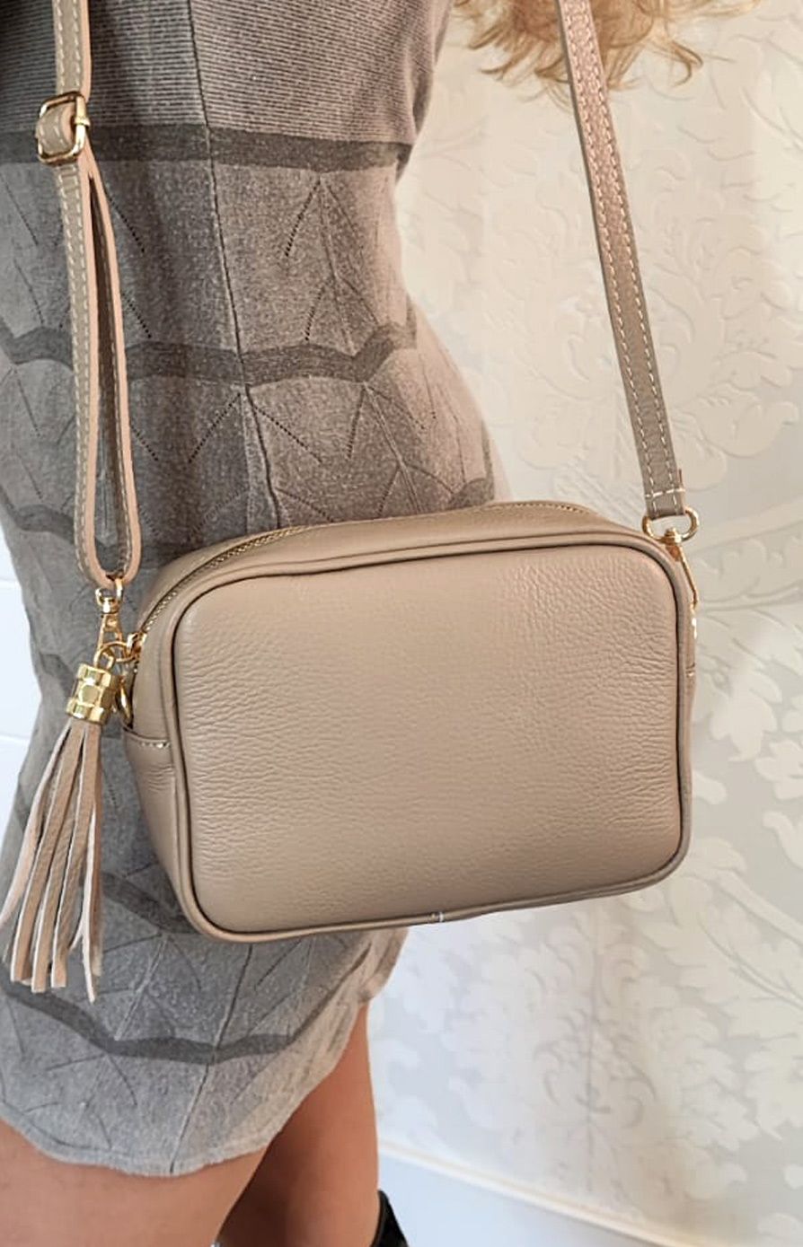 Bolso Estela. Bolso tipo neceser con borla - Imagen 11