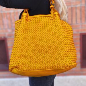 Bolso Kaleshi. Bolso de piel lavada