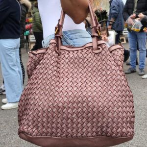 Bolso Kaleshi. Bolso de piel lavada