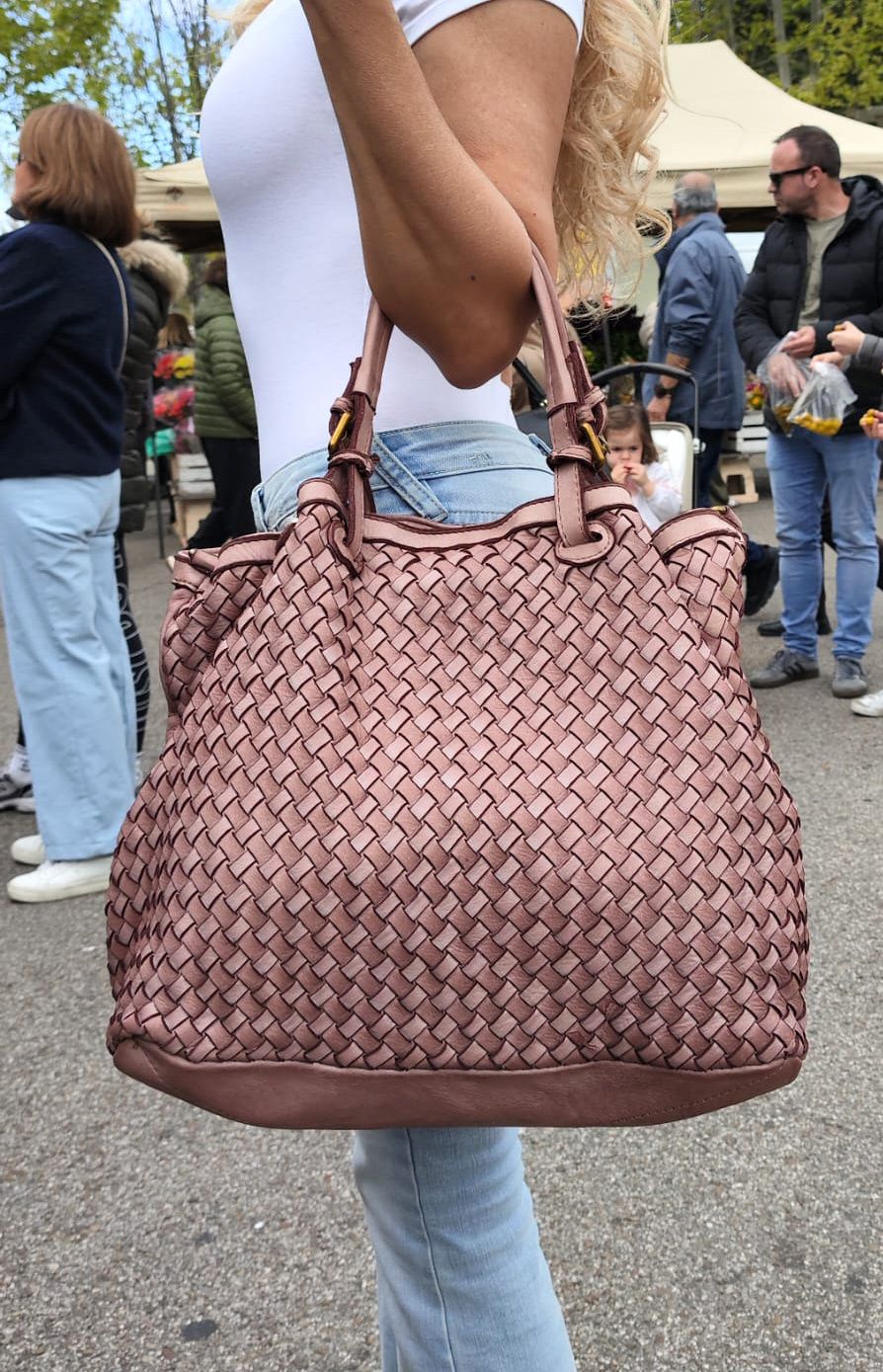 Bolso Kaleshi. Bolso de piel lavada