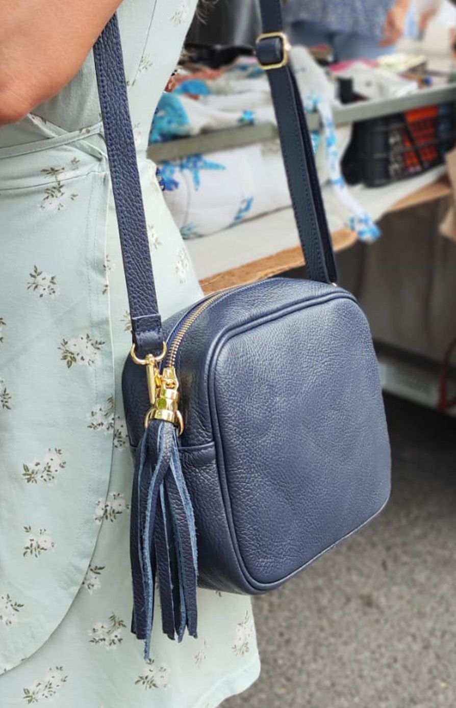 Bolso Estela Grande. Bolso tipo neceser con borla - Imagen 2