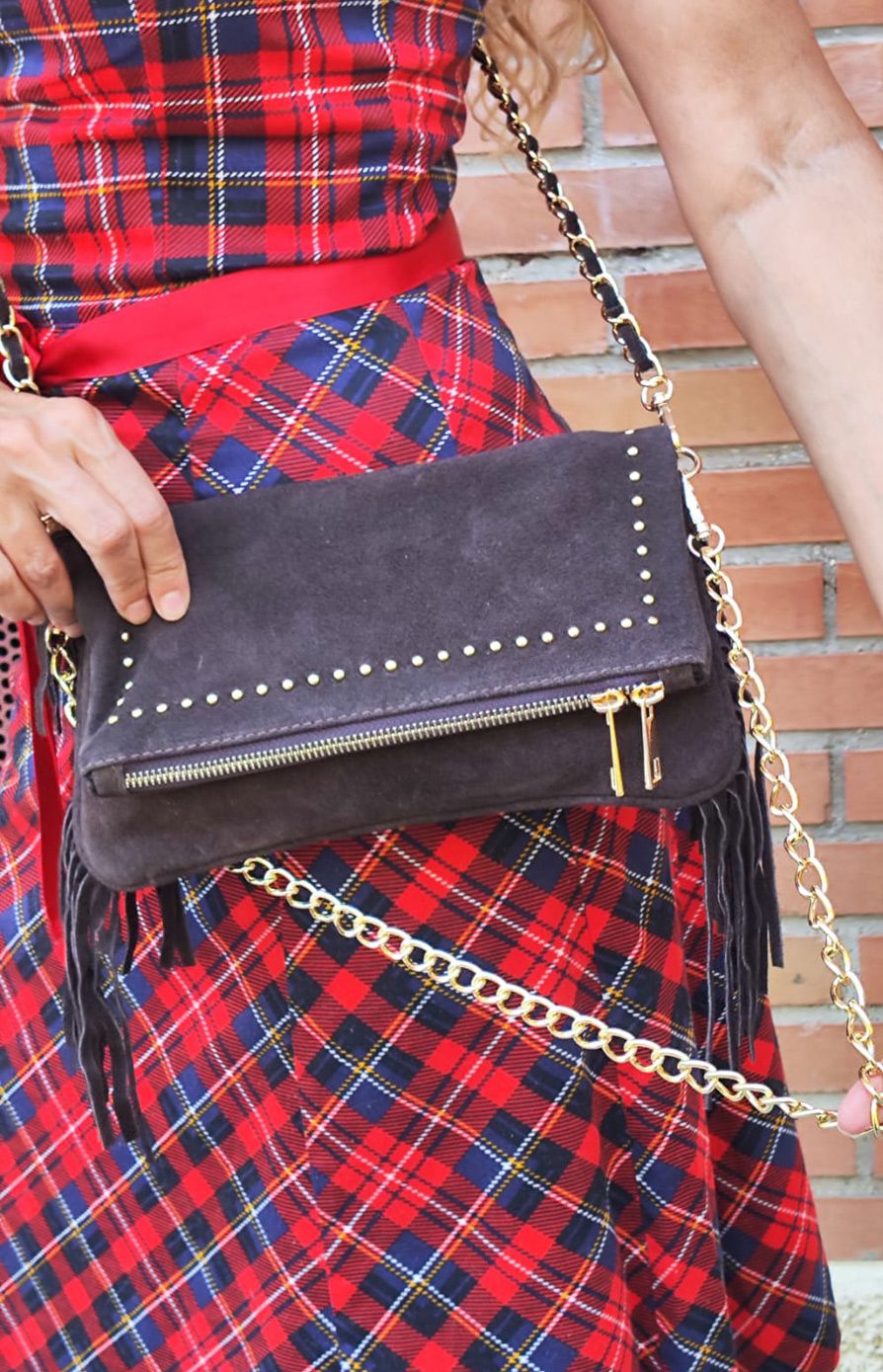 Bolso Paula. Bolso con tachuelas y flecos