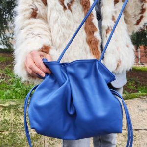 Bolso Mariana. Bolso con cierre y asa